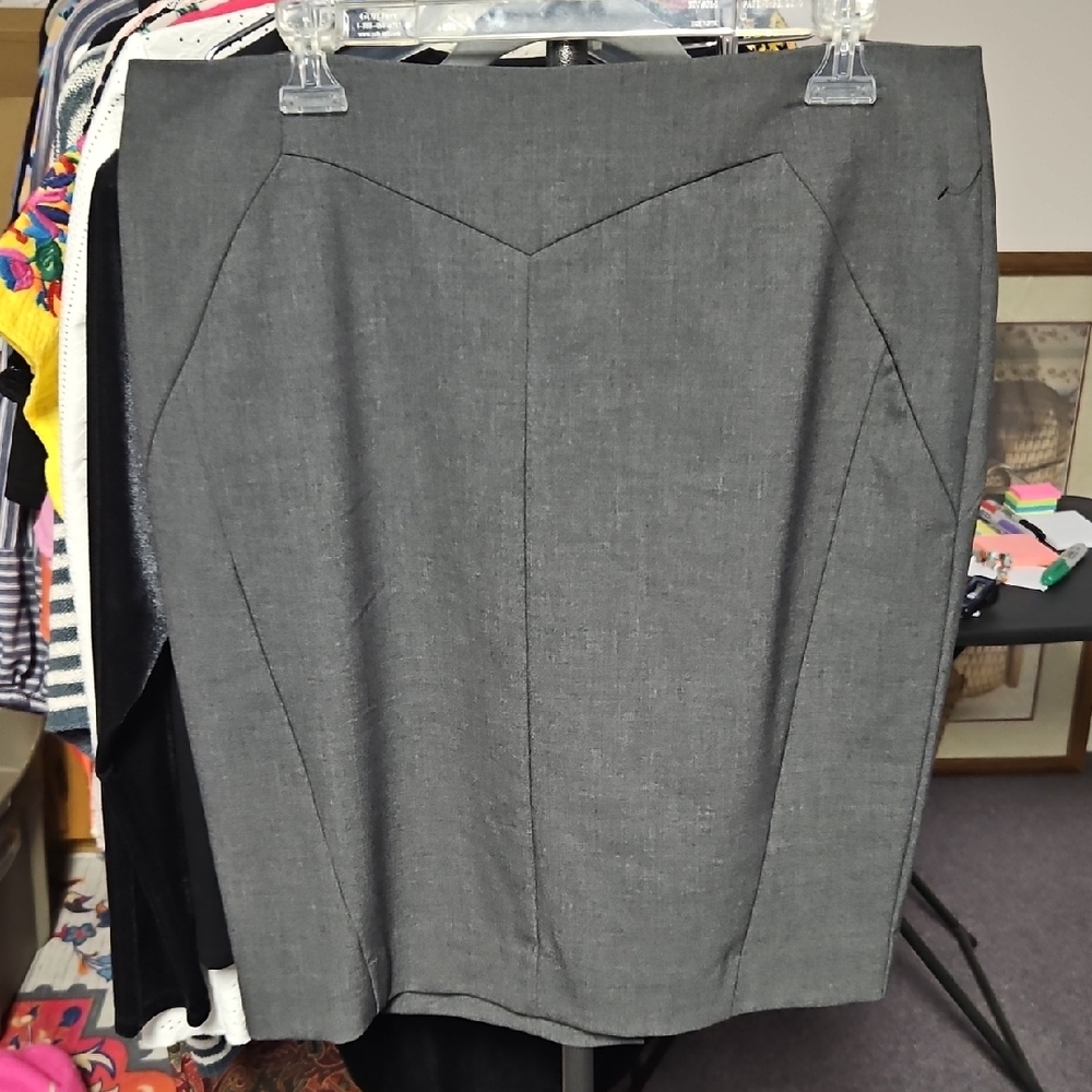 Gray Knee-Length Pencil Skirt for Work